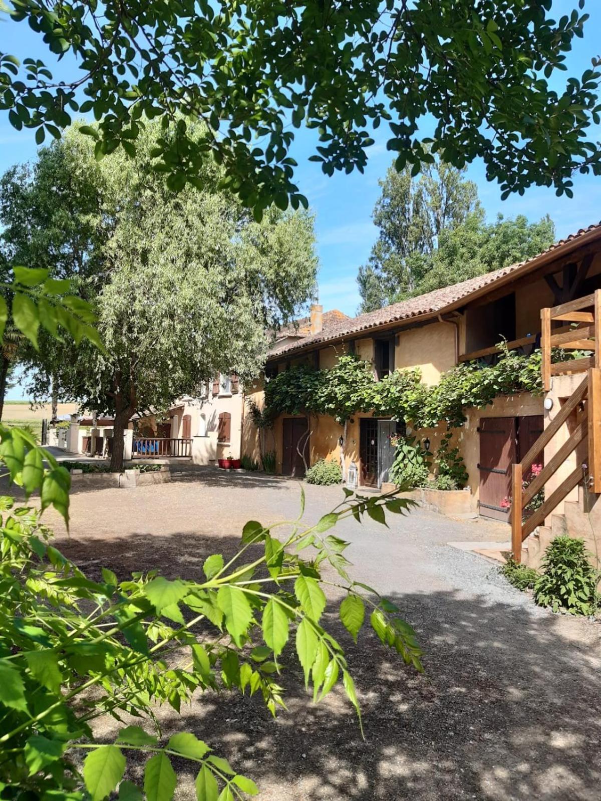 Gite Au Moulin Du Comte Bourrouillan Εξωτερικό φωτογραφία